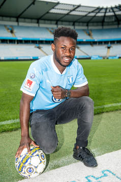 Malmö FF presenterar Kingsley Sarfo som ny spelare i