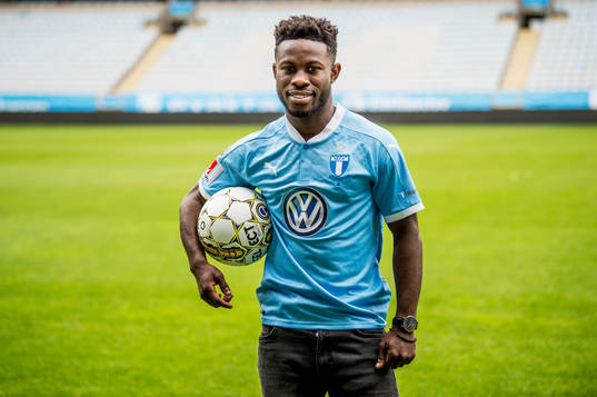 Malmö FF presenterar Kingsley Sarfo som ny spelare i