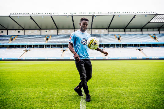 Malmö FF presenterar Kingsley Sarfo som ny spelare i