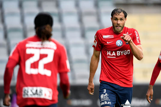 Örgrytes Johan Elmander jublar