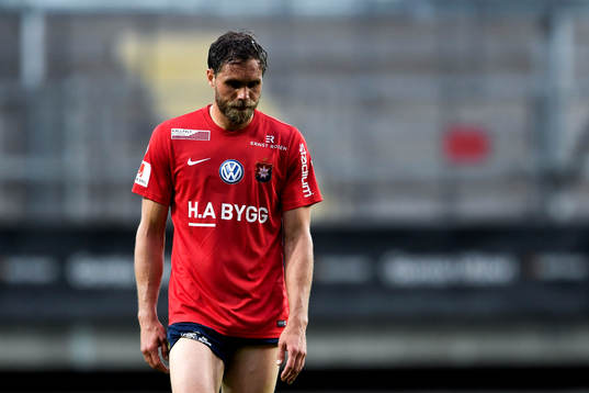 Örgrytes Johan Elmander deppar