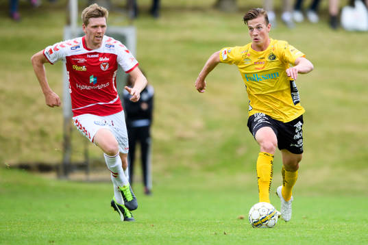 Elfsborgs Simon Olsson och Kalmars David Elm