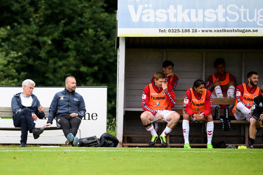 Kalmars tränare Nanne Bergstrand och assisterende tränare