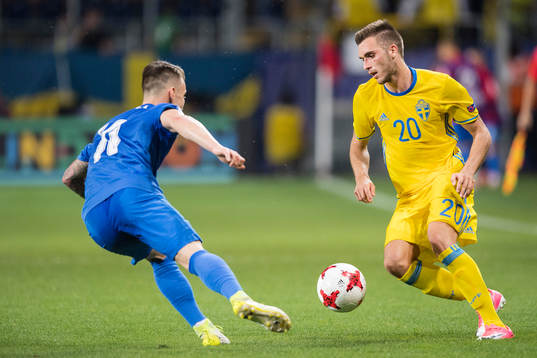 Sveriges Egzon Binaku utmanar Slovakiens Nikolas Spalek