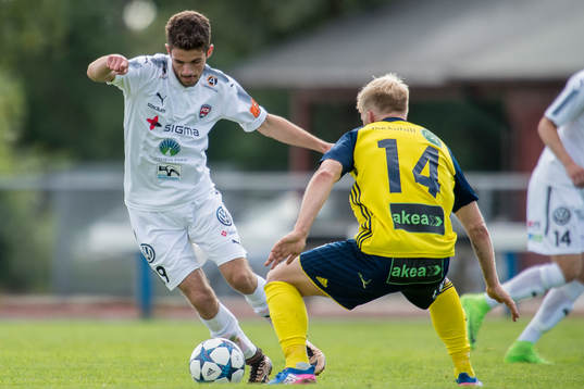 Rosengårds Engin Redzep och Ängelholms Kristoffer Jeppsson