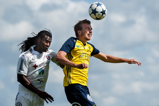 Ängelholms Marcus Eriksson nickar