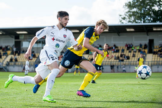 Ängelholms Erik Widén och Rosengårds Ismael Hussein