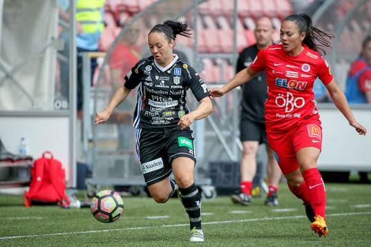 Piteås June Pedersen och Örebros Michelle De Jong