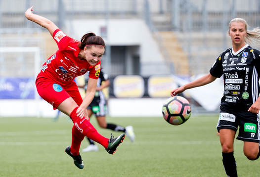 Örebros Emma Jansson  och Piteås Lotta Ökvist