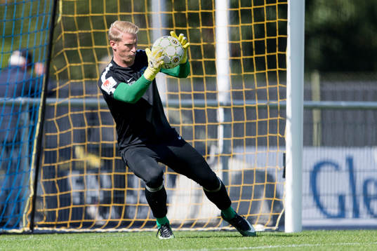 Falkenbergs målvakt Hampus Nilsson före fotbollsmatchen i