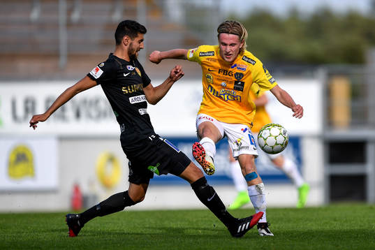 Syrianskas Filip Korkes och Falkenbergs Viktor Götesson