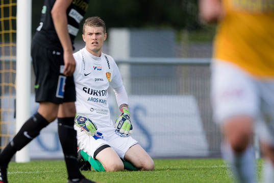 Syrianskas målvakt Hampus Elgan deppar