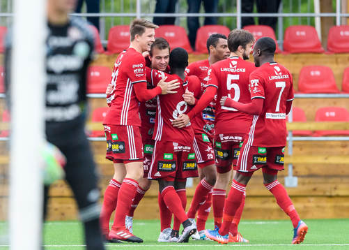 Piteås Alex Naylor jublar