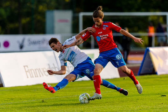 Värnamos Fredrik Lundgren faller