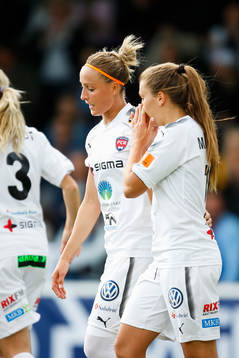 Rosengårds spelare jublar