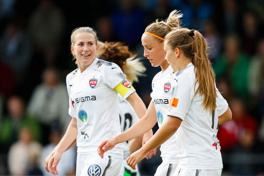 Rosengårds spelare jublar