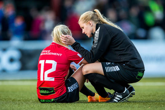 LB07s Nellie Lilja tröstas