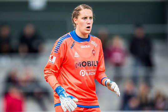 LB07s målvakt Emma Lind