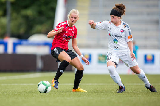 LB07s Nellie Lilja och Rosengårds Ella Masar McLeod
