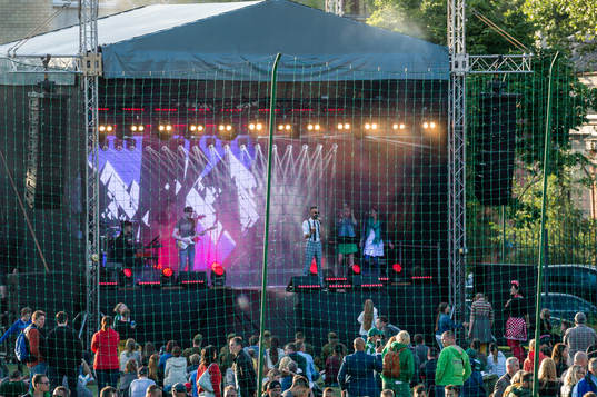 Musik före en träningsmatch i fotboll mellan Zalgiris och