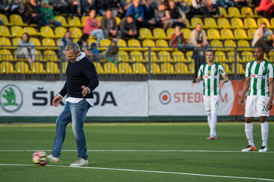 under en träningsmatch i fotboll mellan Zalgiris och  IFK