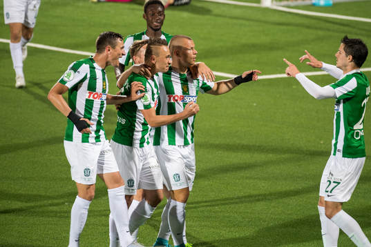 Zalgiris spelare jublar