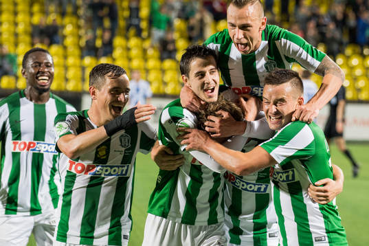 Zalgiris spelare jublar