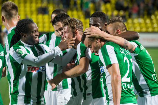 Zalgiris spelare jublar