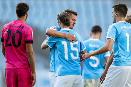 Malmö FFs Pawel Cibicki och Markus Rosenberg  jublar