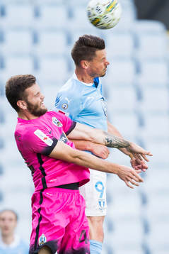 Zagrebs Ante Majstorovic  i nickduell med Malmö FFs Markus