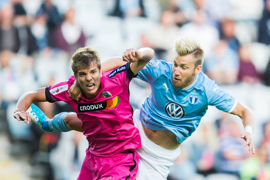 Malmö FFs Rasmus Bengtsson i nickduell