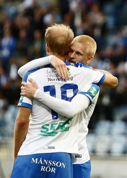 Norrköpings Sebastian Andersson och Kalle Holmberg jublar