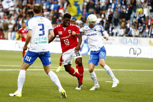 Prishtinas Basit Abdul Khalid och Norrköpings Andreas