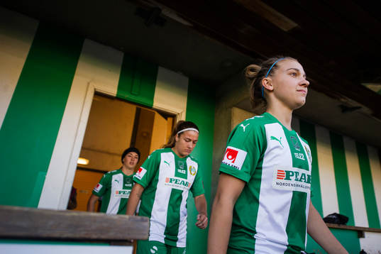 Hammarbys Julia Zigiotti Olme och Filippa Angeldal