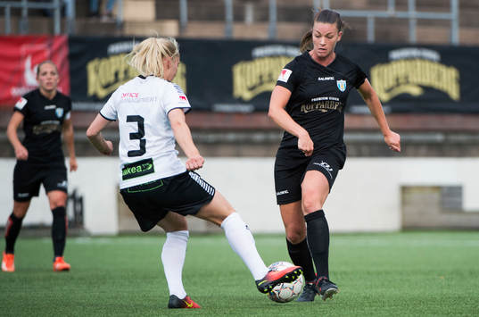 LB07s Malin Winberg och Göteborgs Pauline Hammarlund