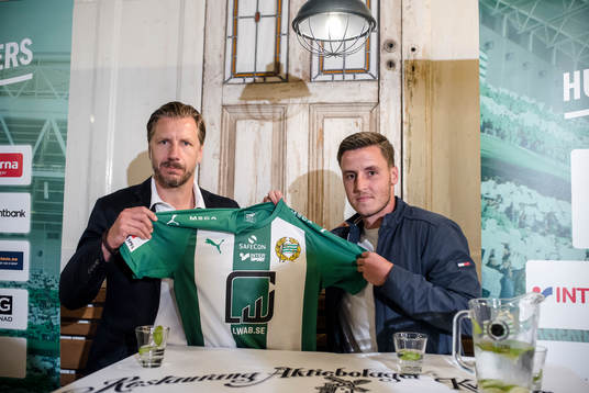 Hammarby sportchef Jesper Jansson och nyförvärvet Jeppe
