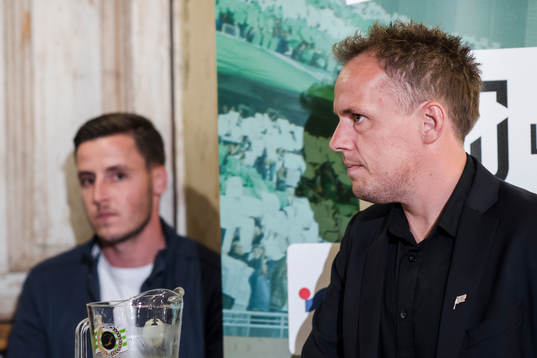 Hammarby tränare Jakob Michelsen och nyförvärvet Jeppe