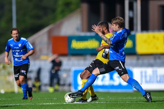 Elfsborgs Alex Dyer och Halmstads Marcus Mathisen