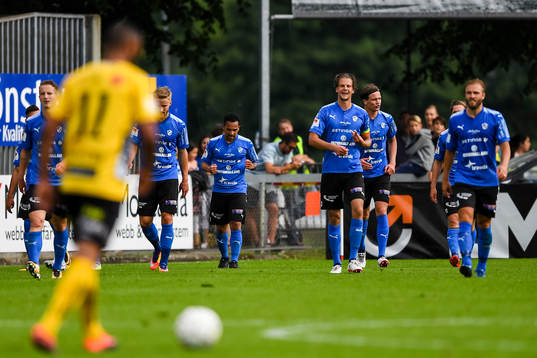 Halmstads spelare jublar
