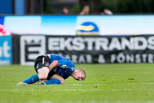 Halmstads Andreas Bengtsson har ont