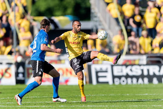 Halmstads Alexander Berntsson och Elfsborgs Issam Jebali