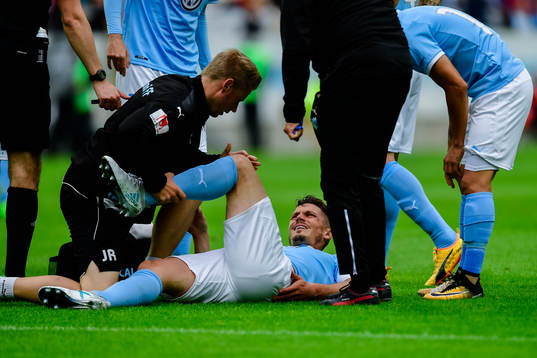 Malmö FFs Markus Rosenberg har ont