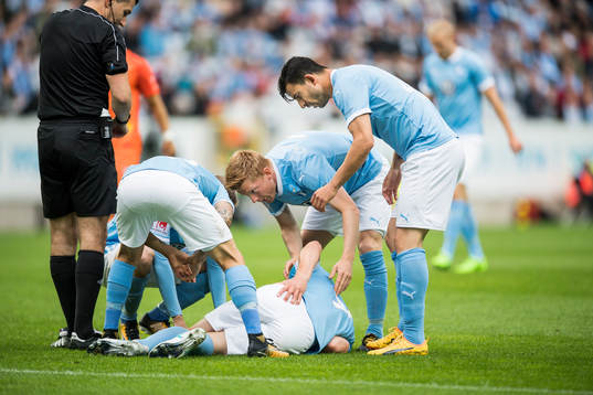 Malmö FFs Markus Rosenberg har ont