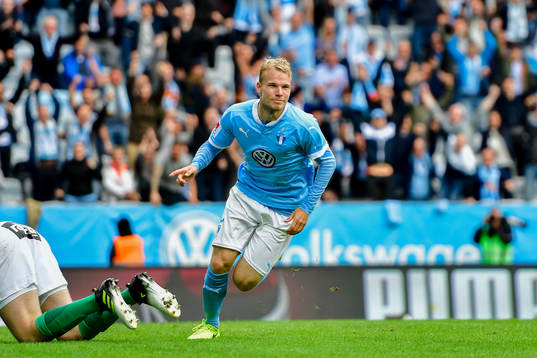 Malmö FFs Oscar Lewicki jublar