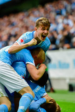 Malmö FFs Mattias Svanberg jublar