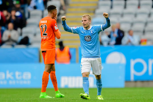 Malmö FFs Oscar Lewicki jublar