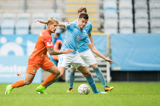 AFC Eskilstunas Daniel Björnquist och Malmö FFs Alexander