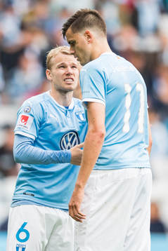 Malmö FFs Oscar Lewicki och Alexander Jeremejeff i