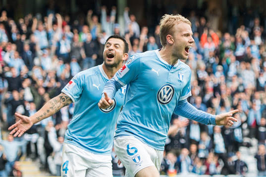Malmö FFs Oscar Lewicki jublar