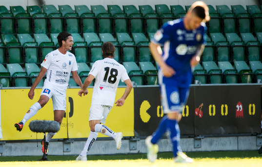 Sirius Philip Haglund och Jesper Arvidsson jublar